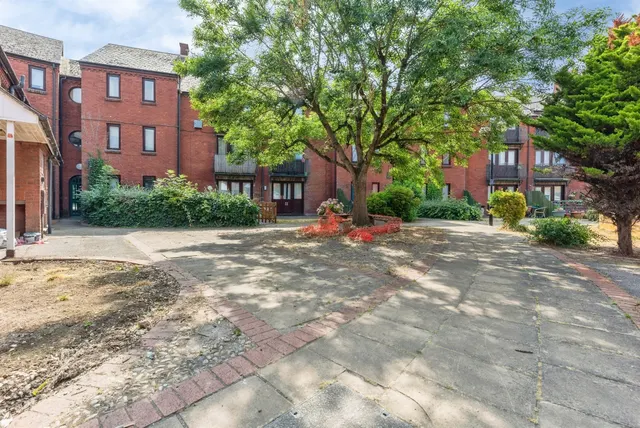 Great Northern Court, Grantham, photo 1