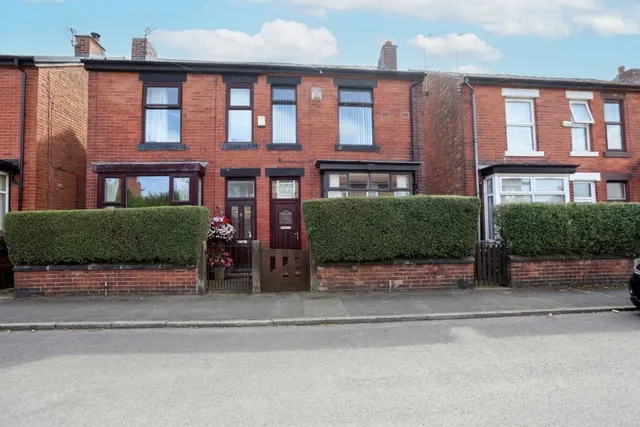 Park Street, Prestwich, M25, photo 1