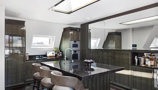 Prince Of Wales Terrace, London, W8, photo 2