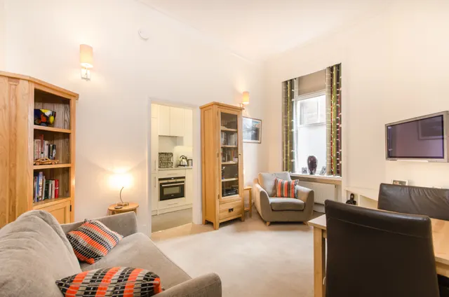 4 Langham Mansions, Earls Court Square, London, photo 1