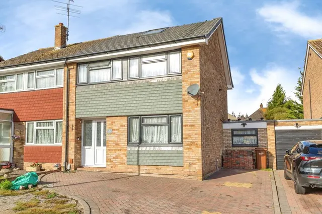 Coniston Close, Gillingham, ME7, photo 1