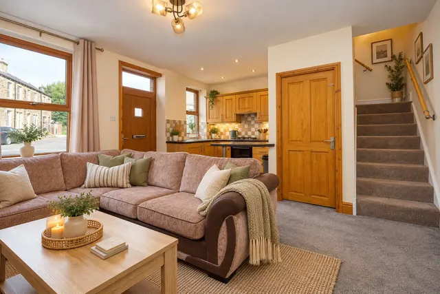 Mount Road, Marsden, HD7, photo 2