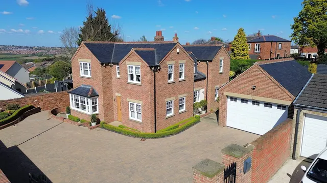 Hill Top Lane, Barnsley, S75, photo 1