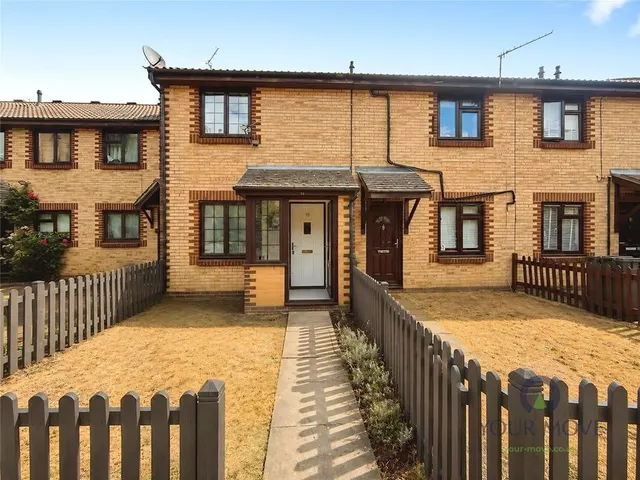 Southerngate Way, London, SE14, photo 1