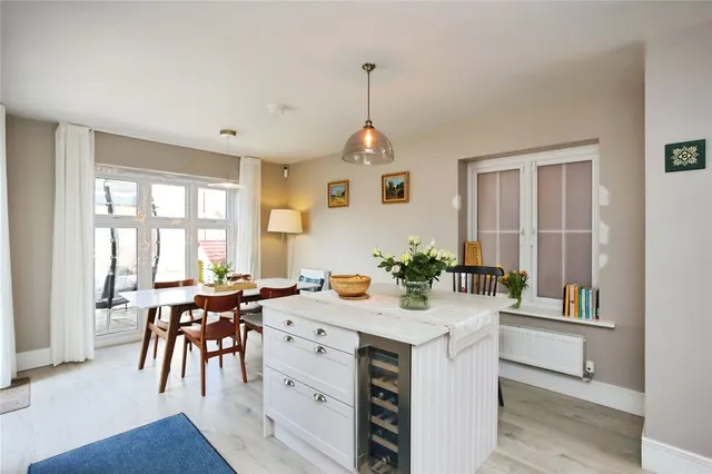 Photo 2 — Hockbury Crescent, Tunbridge Wells, Kent, TN2