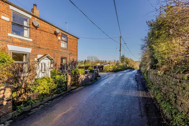 Alt Lane, Park Bridge, Ashton-Under-Lyne, OL8 2HE, photo 1