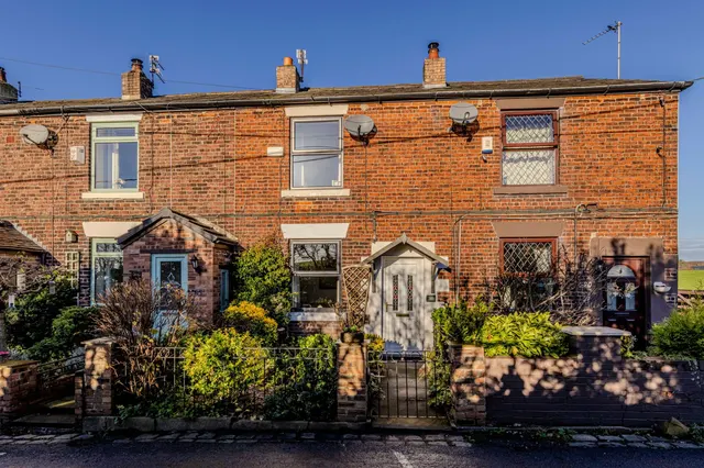 Photo 2 — Alt Lane, Park Bridge, Ashton-Under-Lyne, OL8 2HE