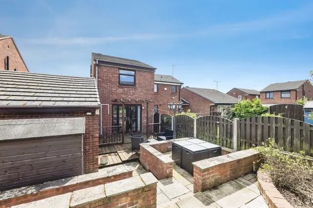 Worcester Avenue, LEEDS, photo 1