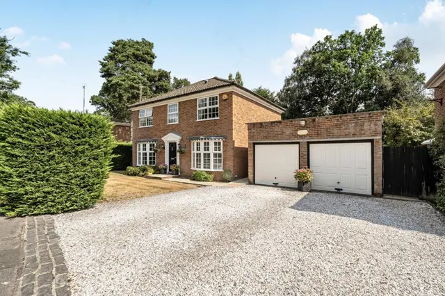 Russet Gardens, Camberley, GU15, photo 1