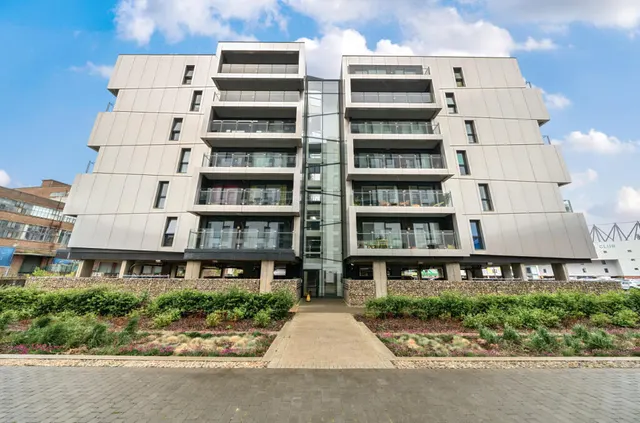 Gavin Bank, Geoffrey Watling Way, NORWICH, photo 1