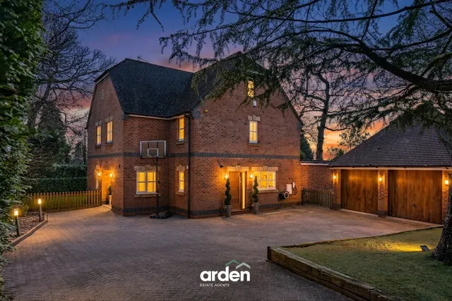 Twatling Road, Barnt Green, B45, photo 1