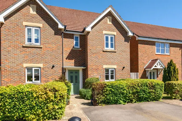 Jellicoe Drive, Sarisbury Green, photo 1