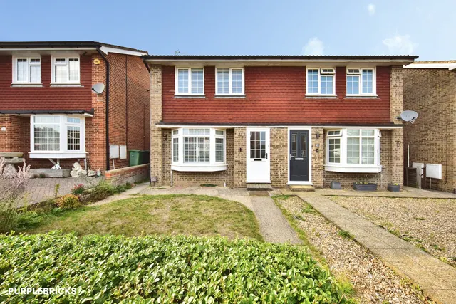 Odiham Drive, Maidstone, ME16, photo 1