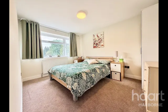 Tennal Road, B32, photo 1