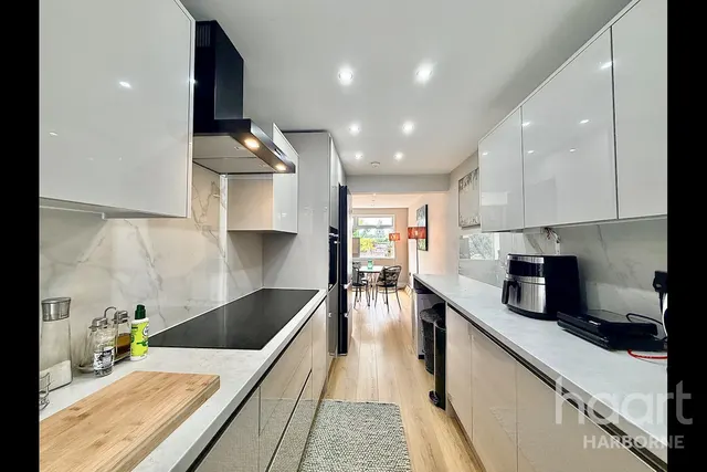 Tennal Road, B32, photo 2