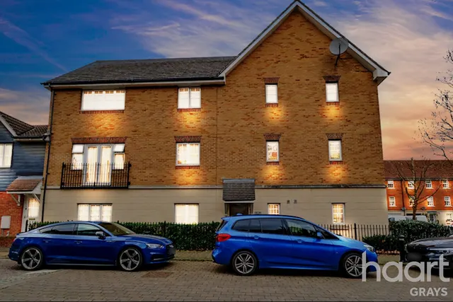 Caspian Way, Purfleet, RM19, photo 1