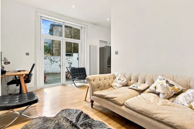 Brook Drive, London, SE11, photo 1