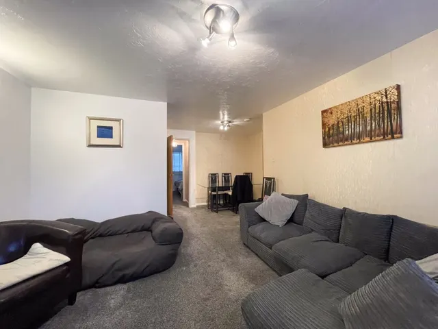 Maypole Road, Gravesend, DA12, photo 2
