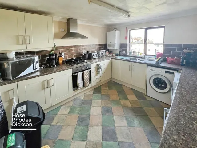 East Mount Road, Shanklin, PO37, photo 2