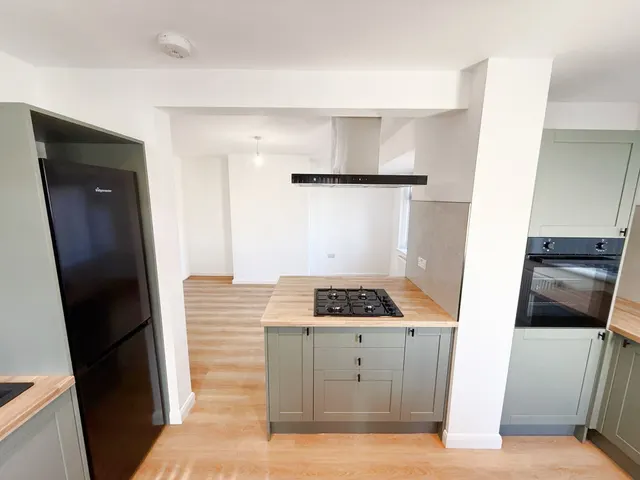 Photo 2 — Halton Road, Great Sankey, Warrington, Warrington, WA5 3BN