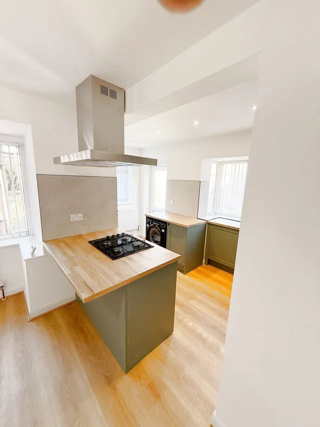 Photo 3 — Halton Road, Great Sankey, Warrington, Warrington, WA5 3BN