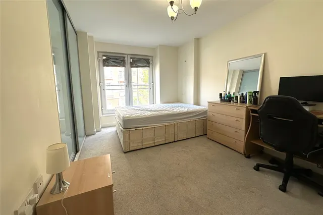 Photo 2 — Winterthur Way, Basingstoke, Hampshire, RG21 7UQ