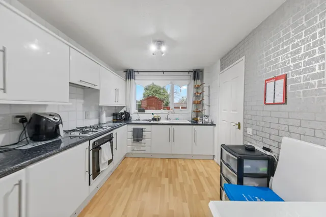 Photo 3 — Woodridge, Windmill Hill, Runcorn, Runcorn, WA7 6LW