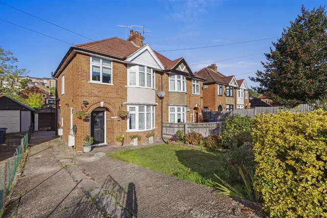 Micklefield Road, High Wycombe, HP13, photo 1