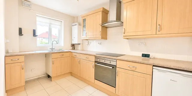 Frankby Road, Greasby, CH49, photo 2