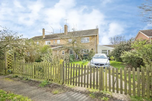 Suffolk Drive, Rendlesham, Woodbridge, photo 1