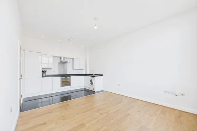 Bradley Court, Camberley, GU15, photo 2