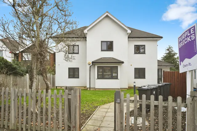 Bullsmoor Lane, Enfield, EN3, photo 3