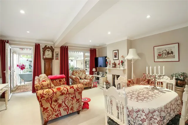 Eling Close, Winchester, SO22, photo 3