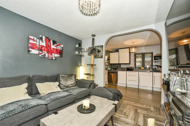 Hatherell Road, Chippenham, SN15, photo 3