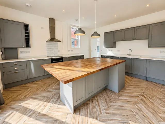 Burrowmoor Road, March, PE15, photo 3