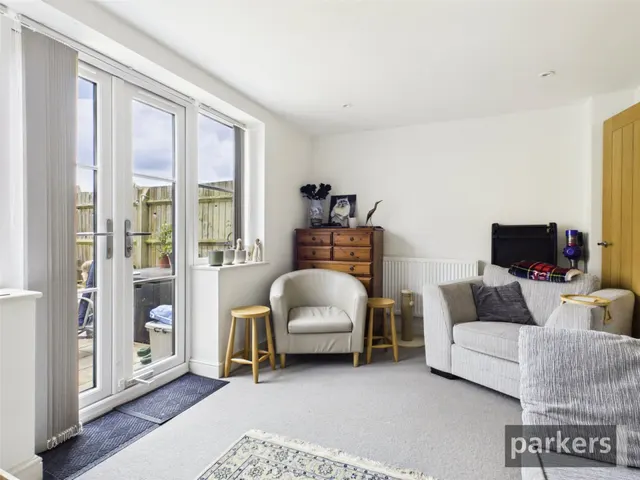 Hailey Road, Witney, OX28, photo 3