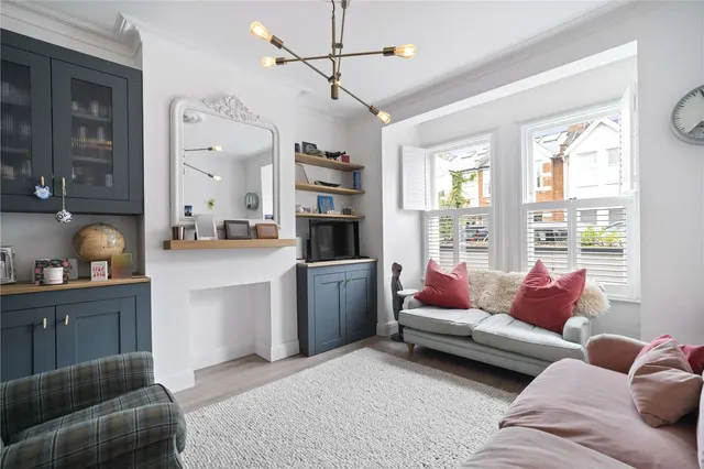 Photo 3 — Second Avenue, London, SW14 8QE