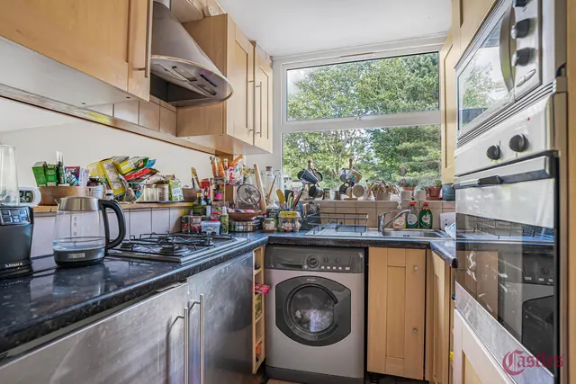 Crescent Road, N8, photo 2