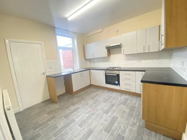 Photo 2 — Wath Road, Wombwell, BARNSLEY