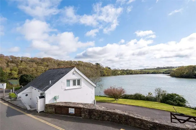 Photo 2 — Malpas, Truro, Cornwall, TR1 1SQ