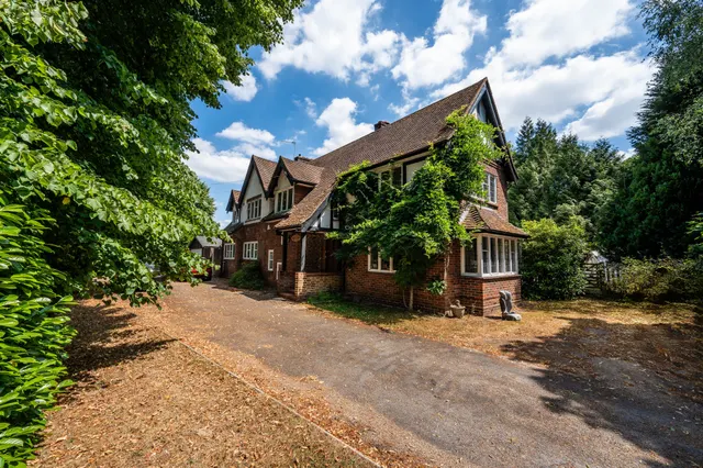 1 Conford Drive, Guildford, photo 1