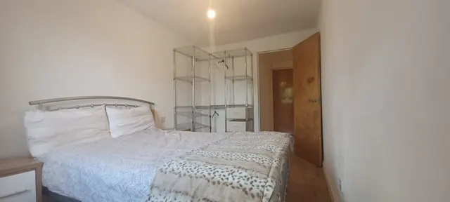 Photo 3 — 94 Buccleuch Street, Garnethill