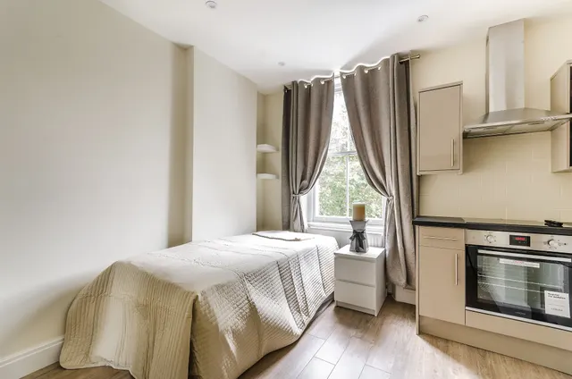 Flat 60, 22 Nevern Place, London, photo 1