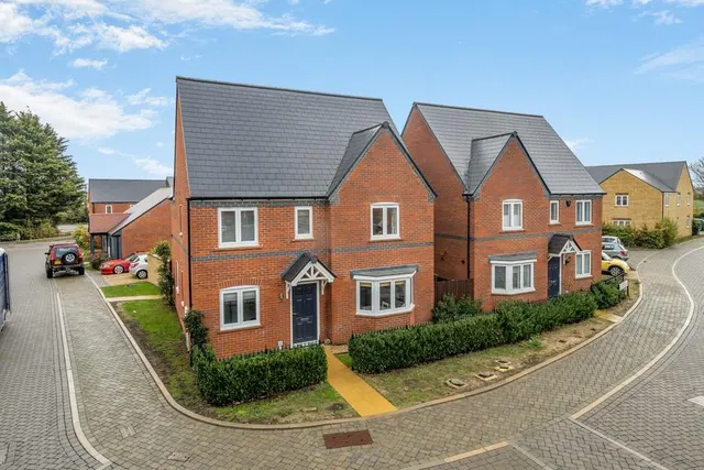Davies Meadow, East Hanney, OX12, photo 1