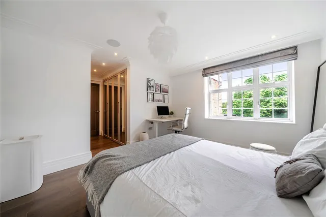Photo 3 — Chislehurst Road, Chislehurst, BR7
