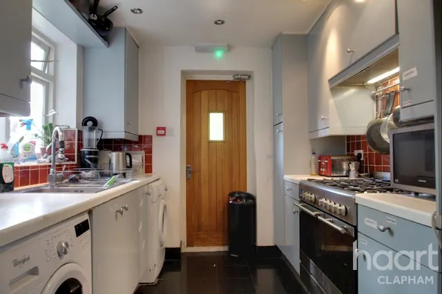 Lillie Road, London, SW6, photo 1