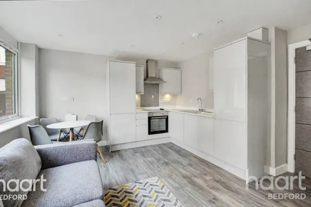 Mill Street, MK40, photo 2