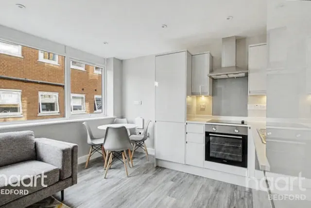 Mill Street, MK40, photo 3