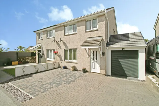 Lowen Way, Threemilestone, TR3, photo 1