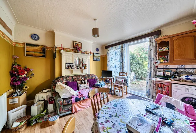 Photo 3 — Courthouse Road, London, N12 7PJ